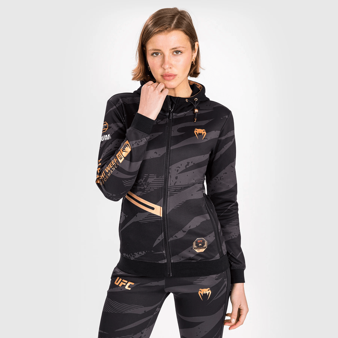Ufc Adrenaline By Venum Săptămâna Luptei Hanorac Cu Fermoar Pentru Femei - Camuflaj Urban