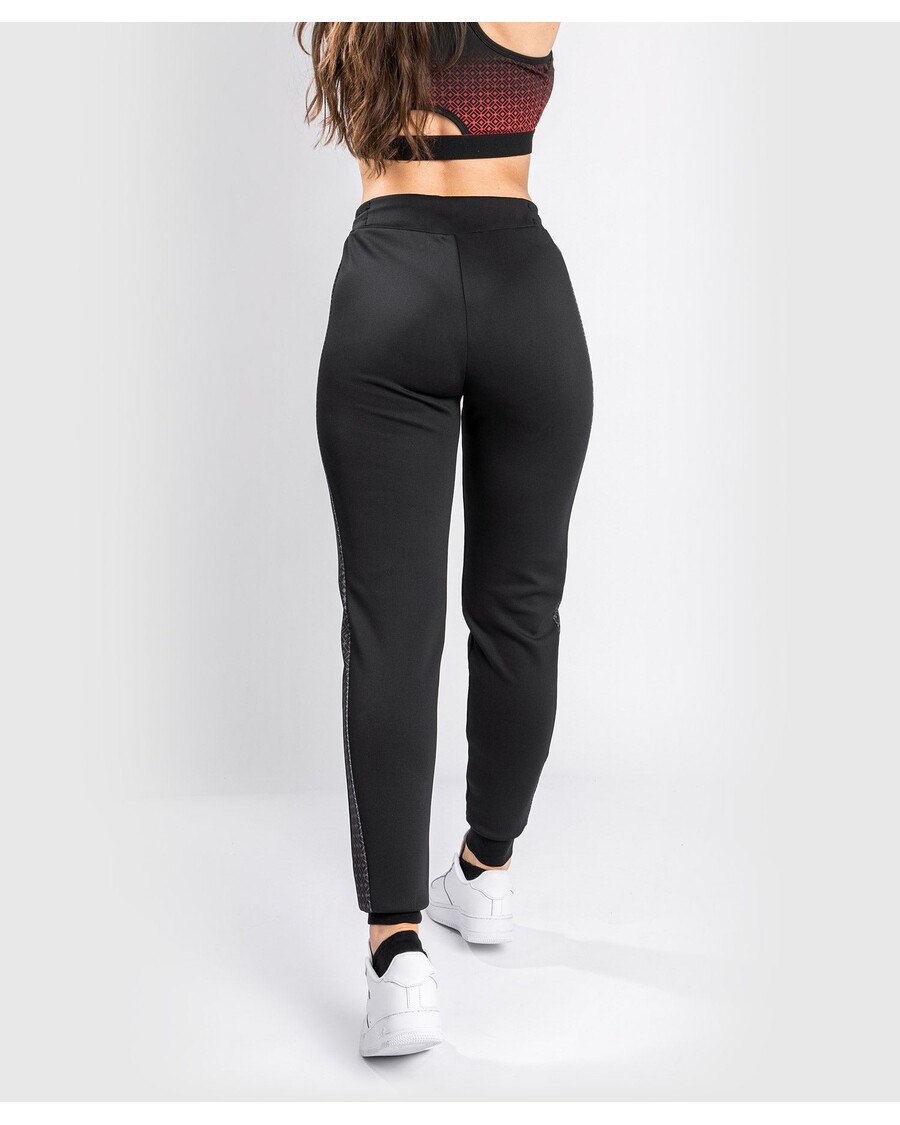 UFC VENUM パフォーマンス インスティテュート ジョガー - 女性用 - ブラック/レッド