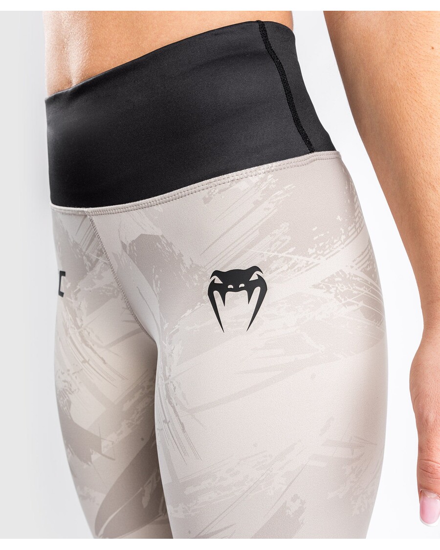 Ufc Venum Authentic Fight Week 2.0 ביצועי נשים צמודים - חול