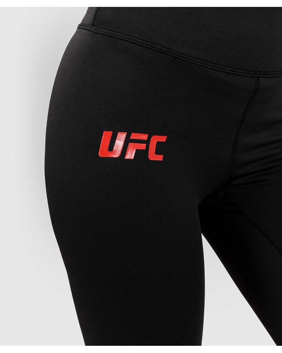 Ufc Adrenaline מאת Venum Fight Week ביצועי נשים צמוד - שחור