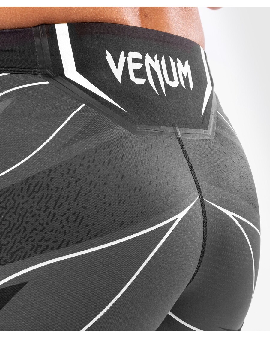 Ufc Venum Authentic Fight Night ženske Vale Tudo Kratke Hlače - Kratki Kroj - Crne