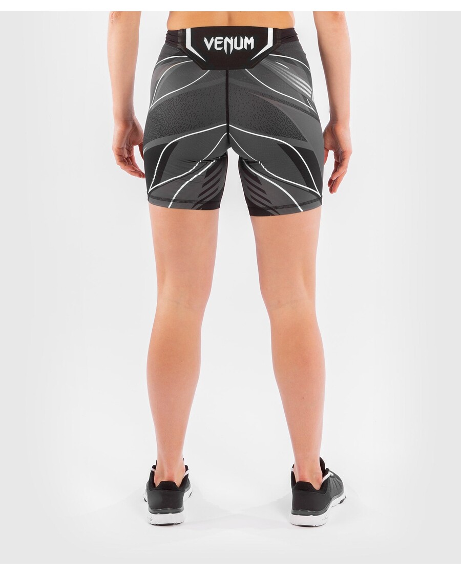 UFC ヴェナム オーセンティック ファイト ナイト レディース ヴァーレ トゥード ショーツ - ロング フィット - ブラック
