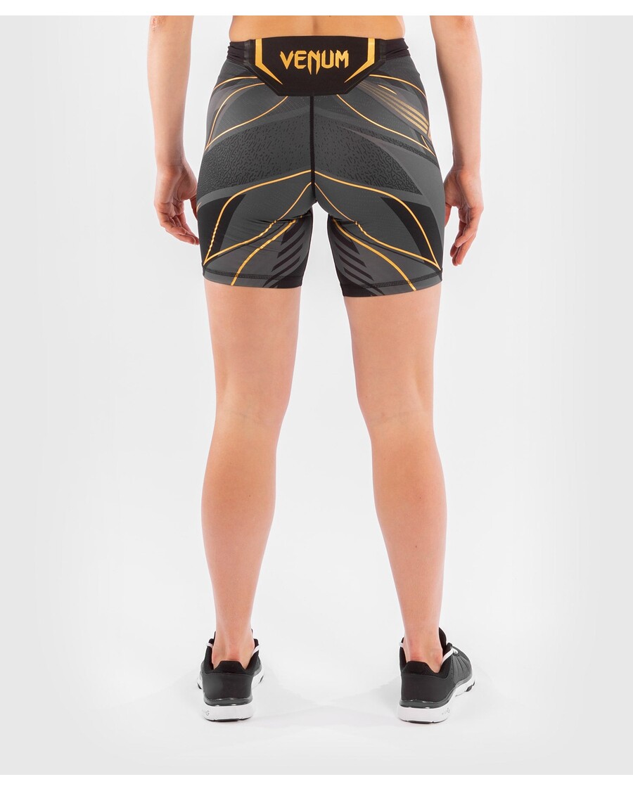 Ufc Venum Uthentic Fight Night شورت زنانه واله تودو - تناسب بلند - قهرمان