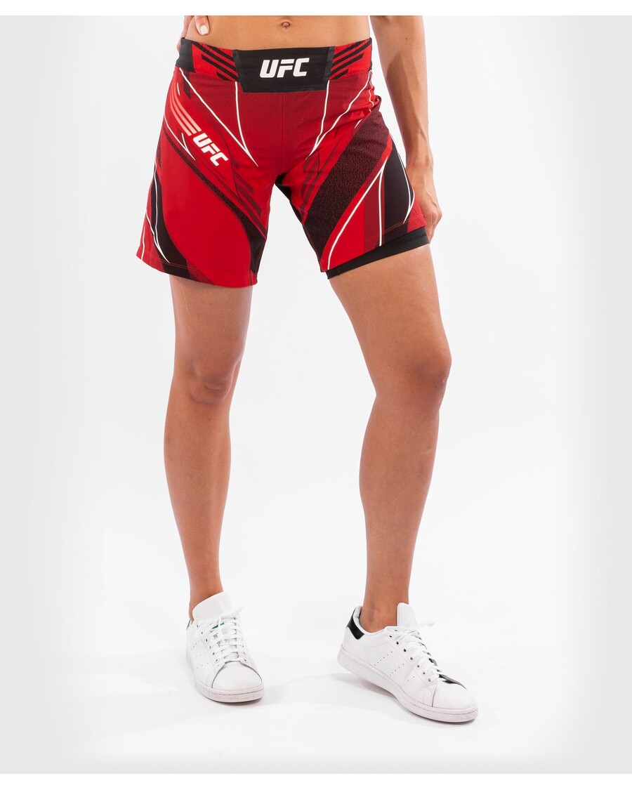 UFC VENUM オーセンティック ファイト ナイト 女性用ショーツ - ロングフィット - レッド
