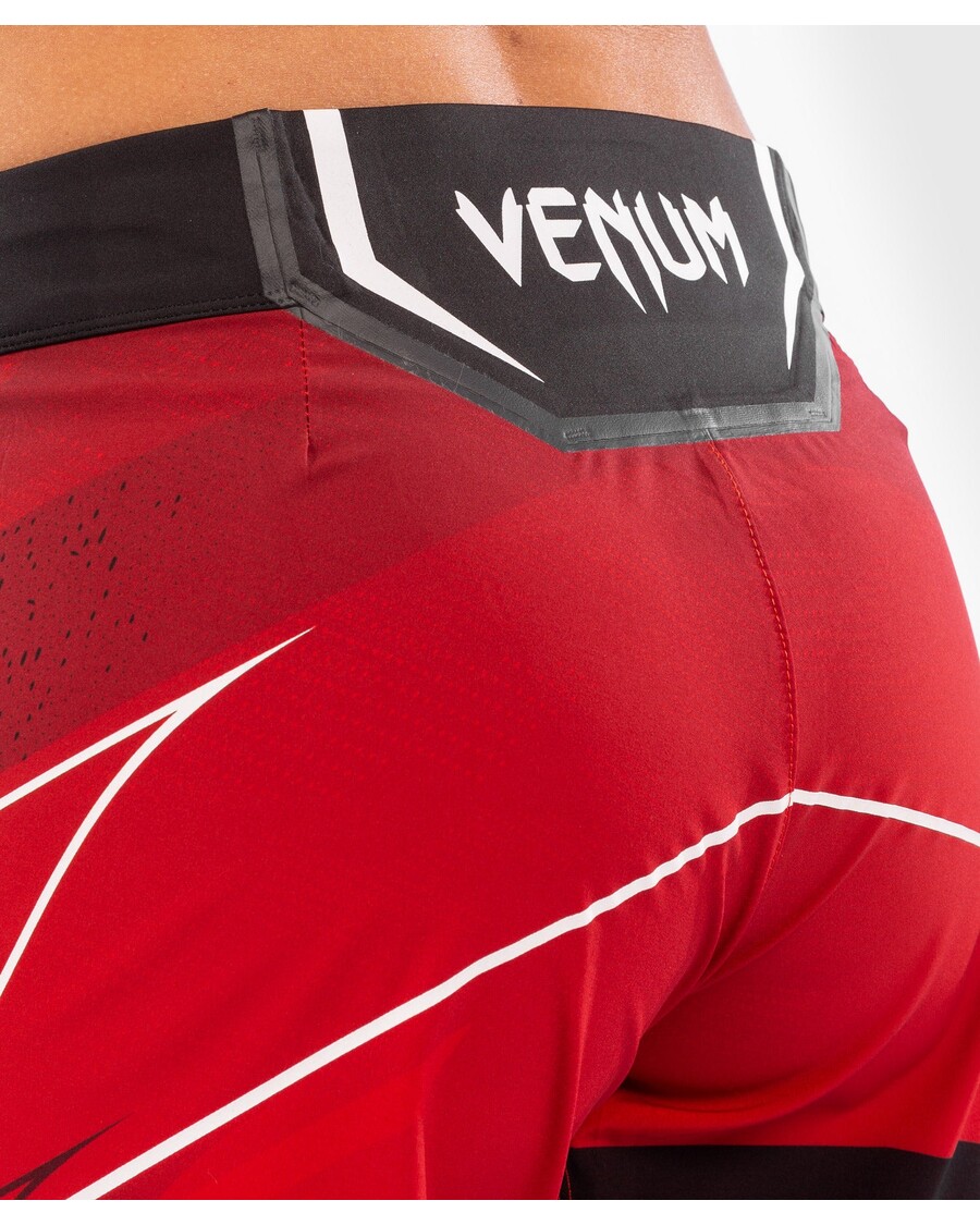 UFC VENUM オーセンティック ファイト ナイト 女性用ショーツ - ロングフィット - レッド