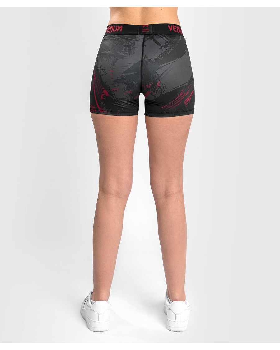 شورت UFC Venum Authentic Fight Week 2.0 للسيدات - أسود/أحمر