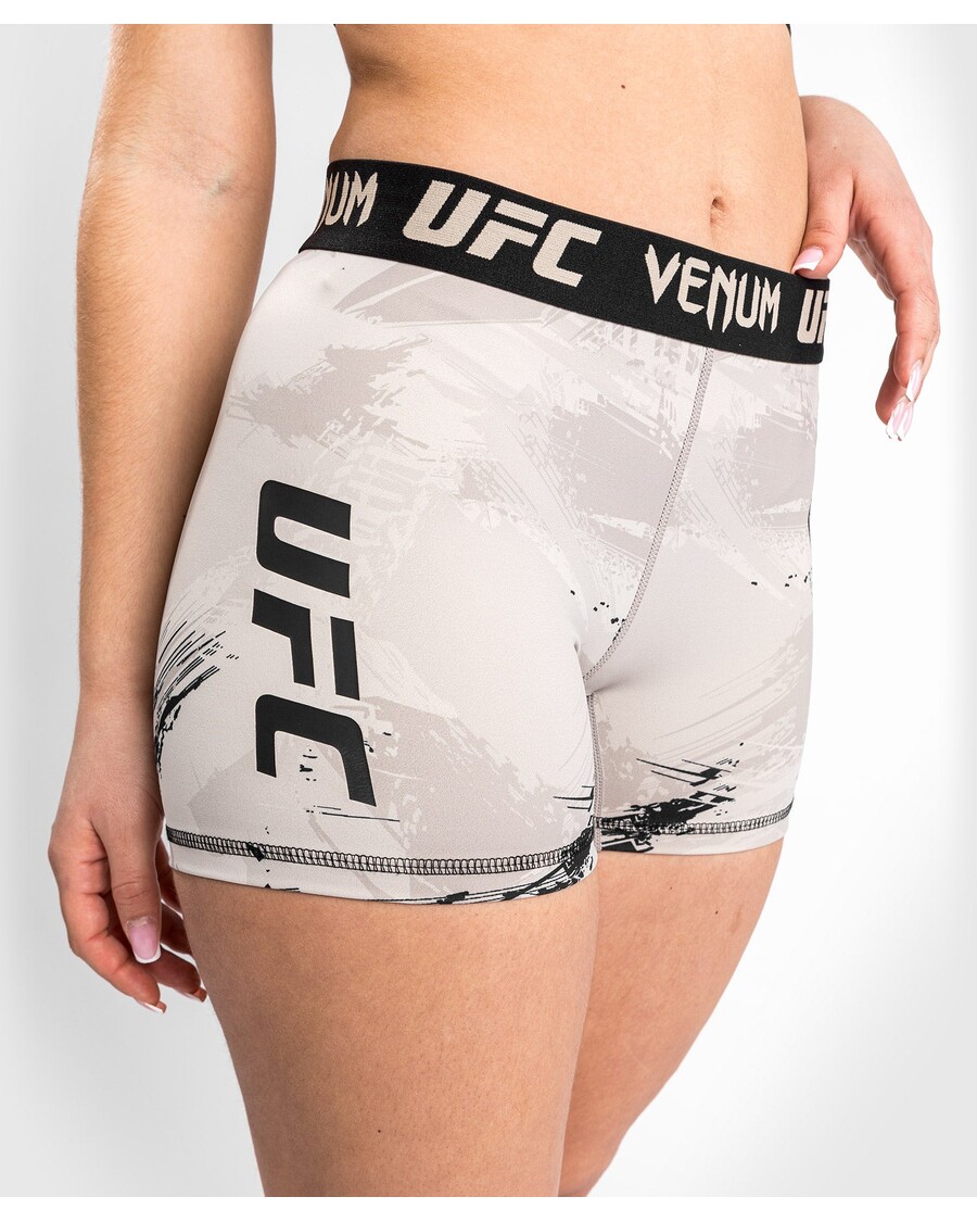 уфц венум аутхентиц фигхт веек 2.0 женске вале тудо кратке - песак/црна