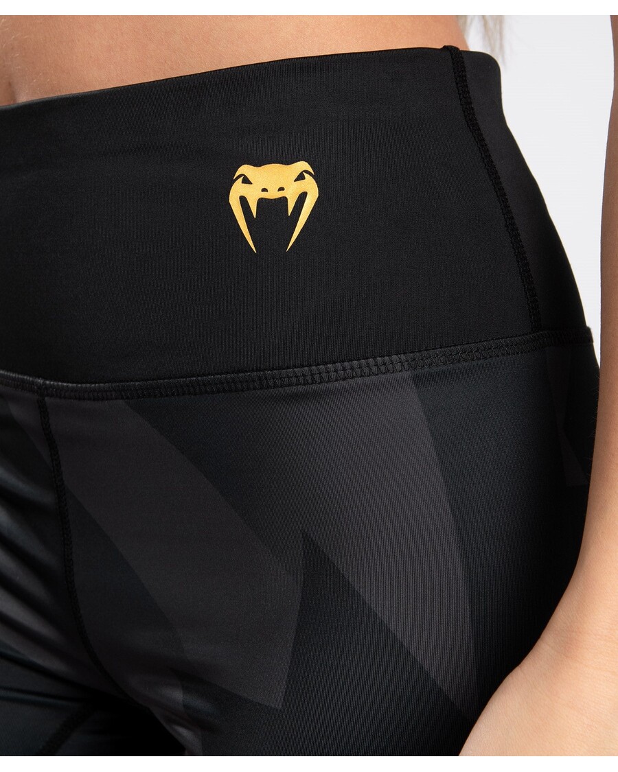 Компресионни шорти Venum Razor - дамски - черни/златни