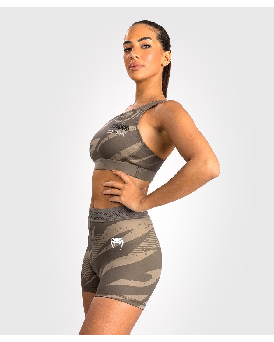 شورت UFC Adrenaline By Venum Fight Week النسائي فالي تودو قصير - مموه صحراوي