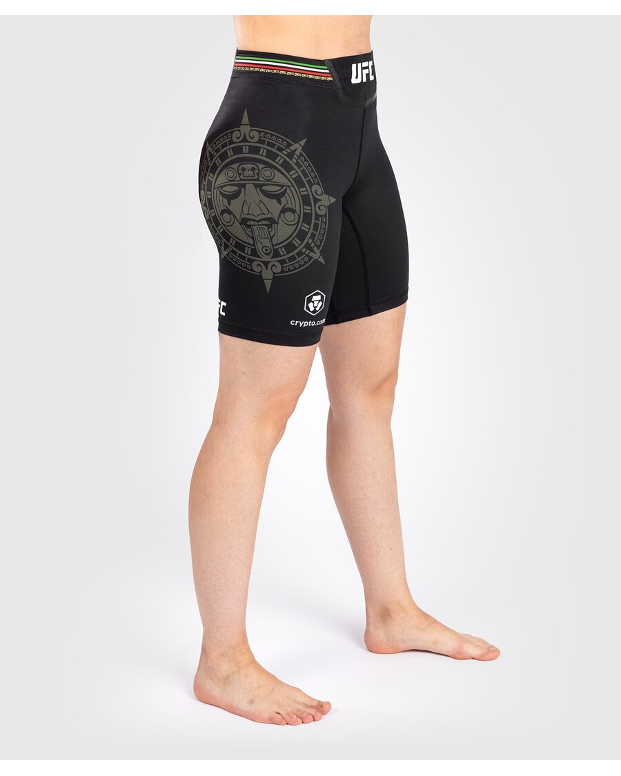 قميص Noche UFC من Venum Authentic Fight Night للسيدات قصير - مناسب طويل - أسود