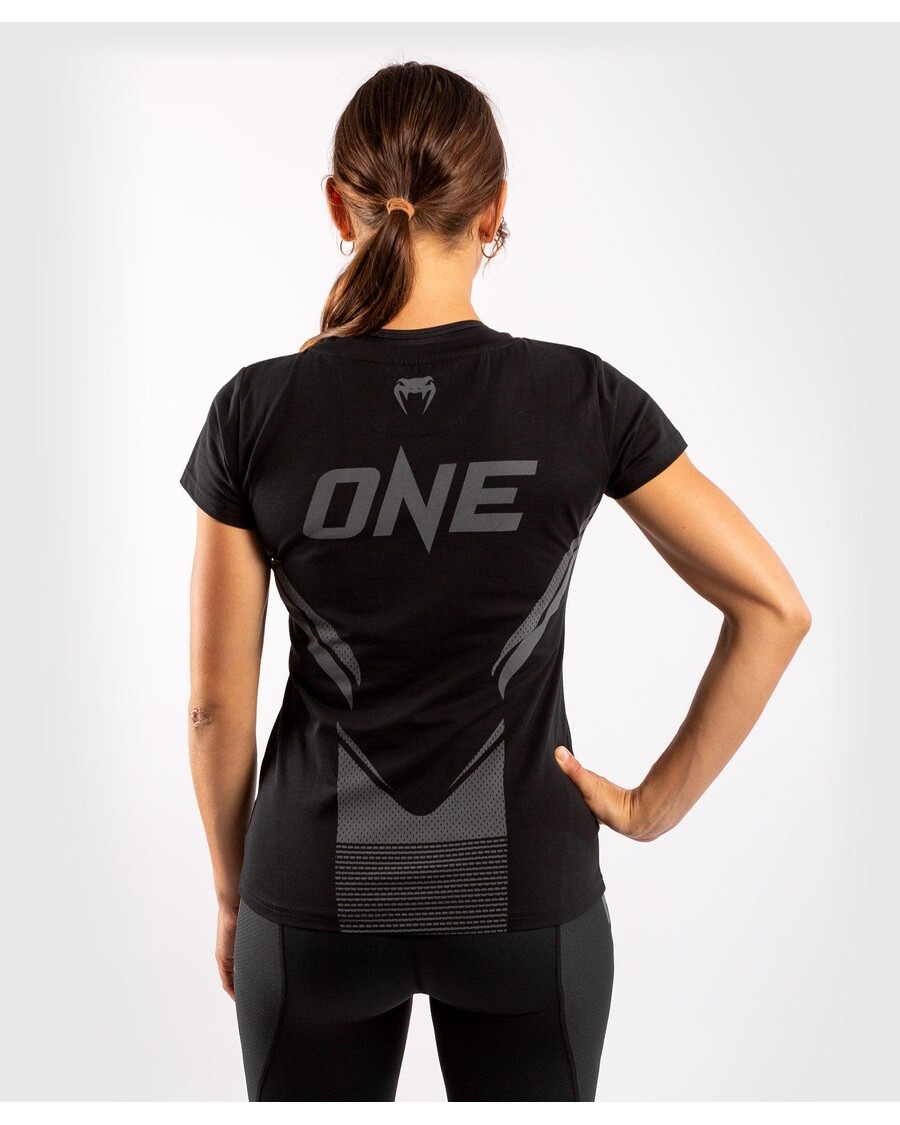 חולצת טי Venum One Fc Impact - לנשים - שחור/שחור