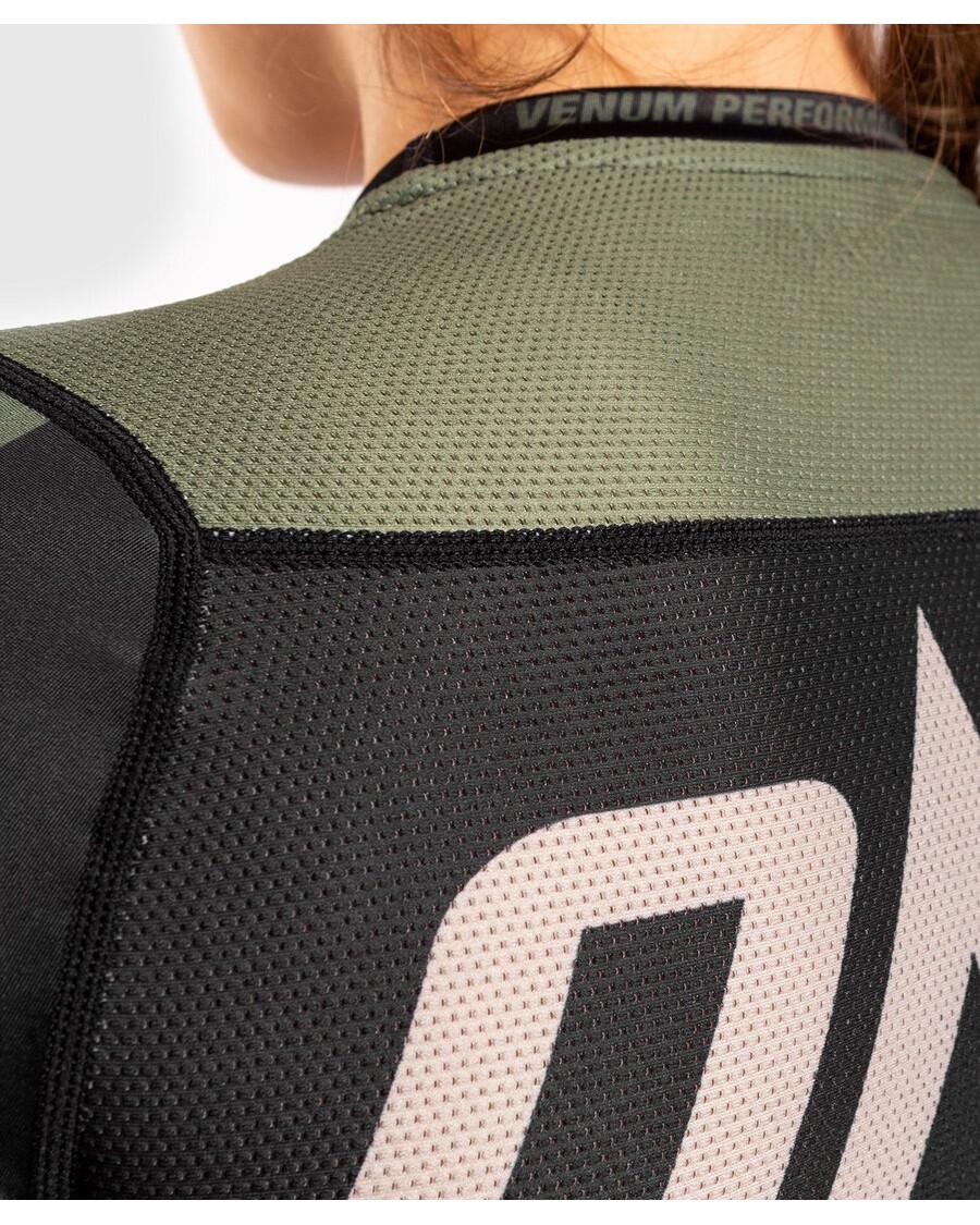 Venum One Fc Impact Rashguard - Mangas Curtas - Para Mulheres - Preto/cáqui