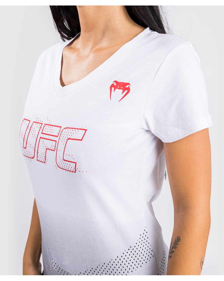 Ufc Venum Authentic Fight Week 2 Kortärmad T-shirt För Kvinnor - Vit