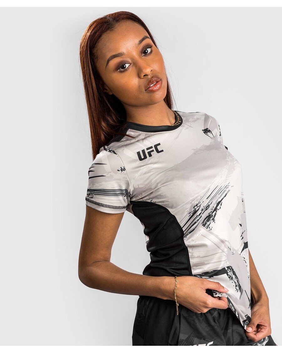 Kaos Ufc Venum Authenticfight Week 2.0 Dry Tech - Untuk Wanita - Pasir/hitam