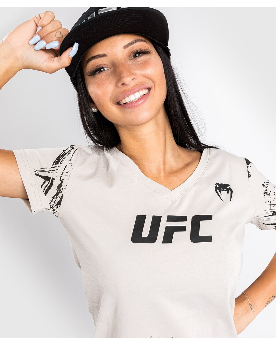 UFC Venum Authentic Fight Week 2.0 Women’s Short Sleeve T-Shirt - Sand