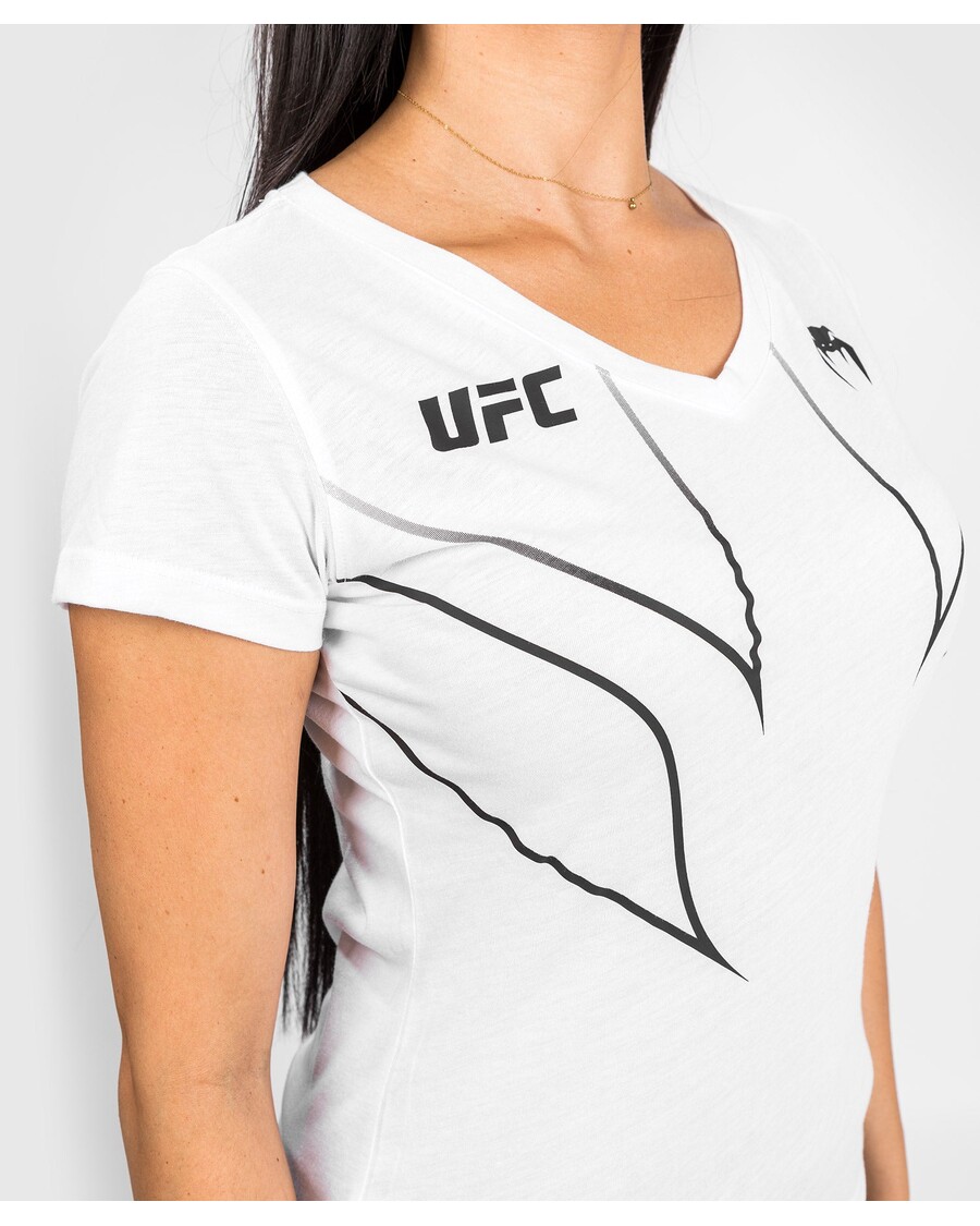 Ufc Venum Fight Night 2.0 העתק חולצת טי לנשים - לבן