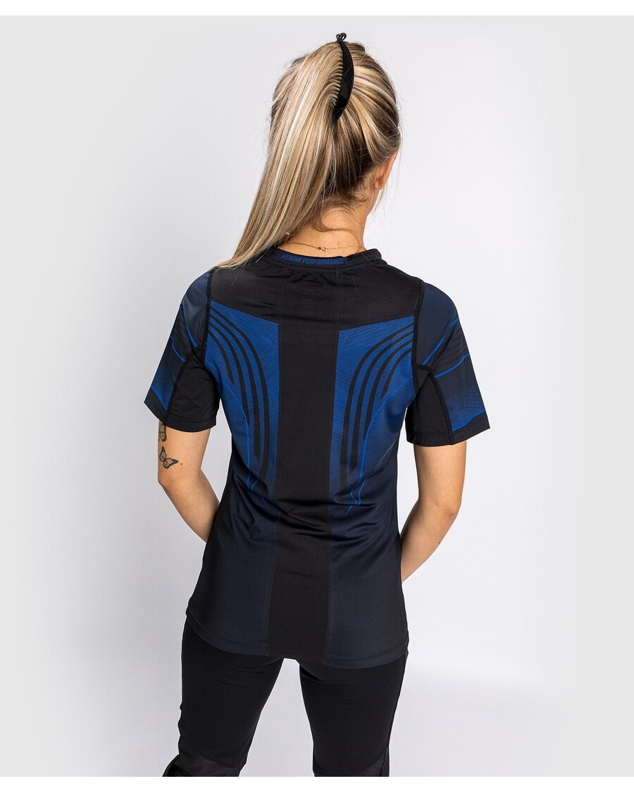 ערכת Ufc Authentic Fight Night 2.0 מאת Venum חולצה לנשים - מהדורת חצות