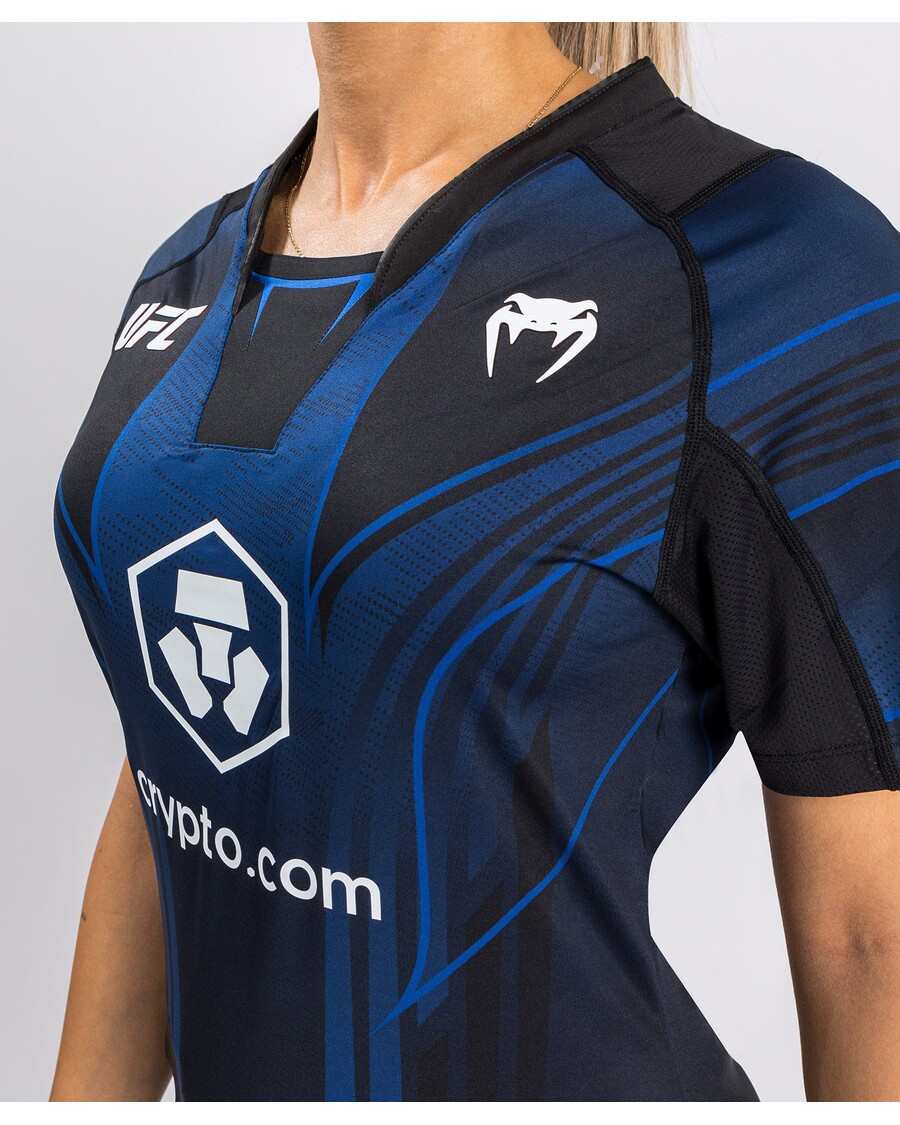 ערכת Ufc Authentic Fight Night 2.0 מאת Venum חולצה לנשים - מהדורת חצות