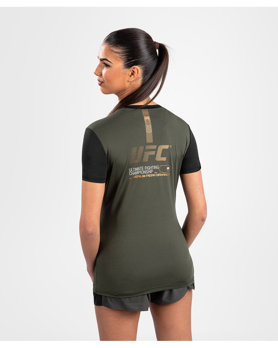 Ufc Adrenaline מאת Venum Fight Week חולצת טריקו טכנולוגית יבשה לנשים - חאקי/ברונזה