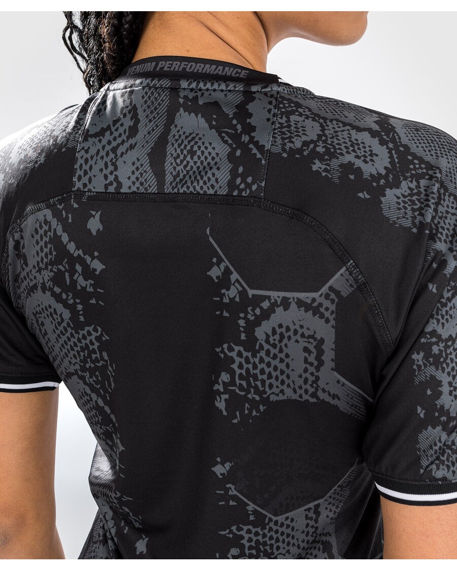 Ufc Adrenaline By Venum אותנטי קרב ליל חולצה לנשים - שחור