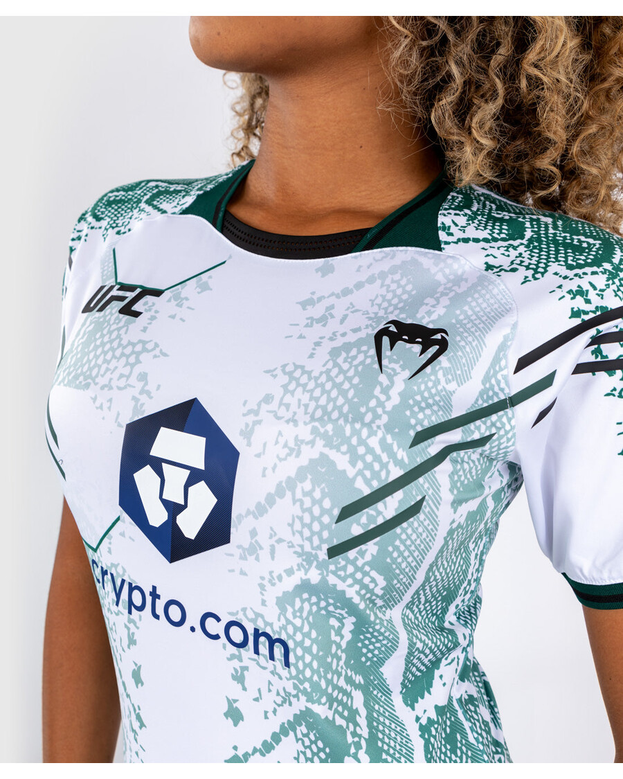 Ufc Adrenaline By Venum מותאם אישית אותנטי קרב ליל חולצה לנשים - מהדורת אמרלד - לבן/ירוק