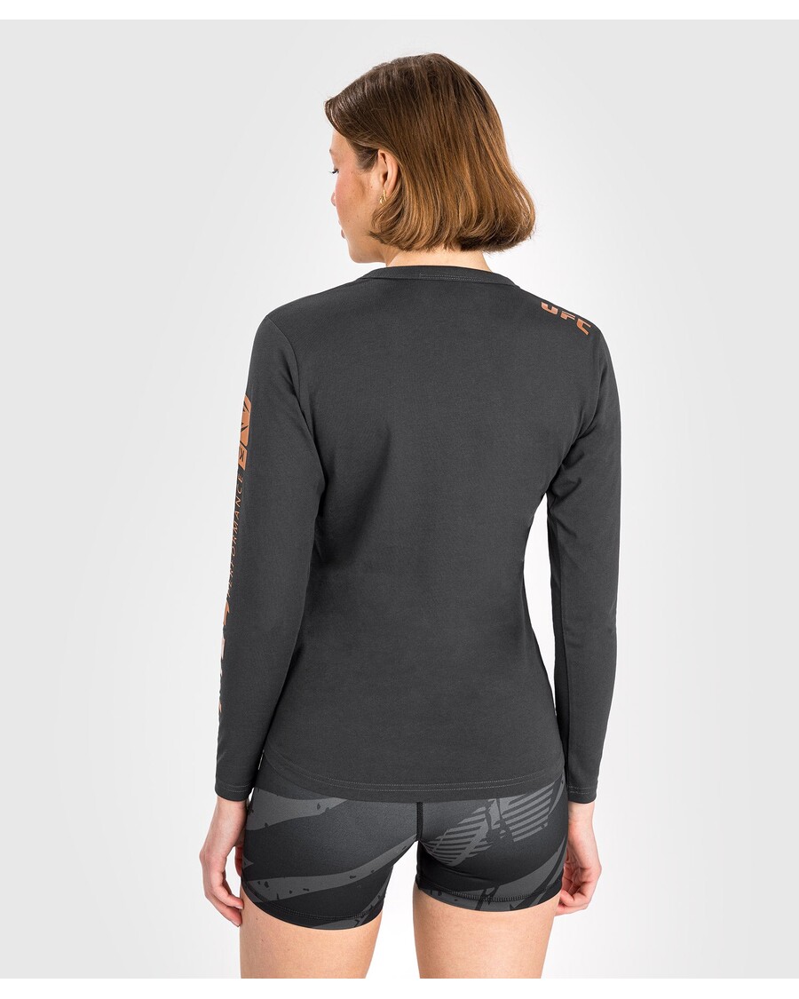 Ufc Adrenaline By Venum Fight Week חולצת כותנה עם שרוולים ארוכים לנשים - אפור פחם