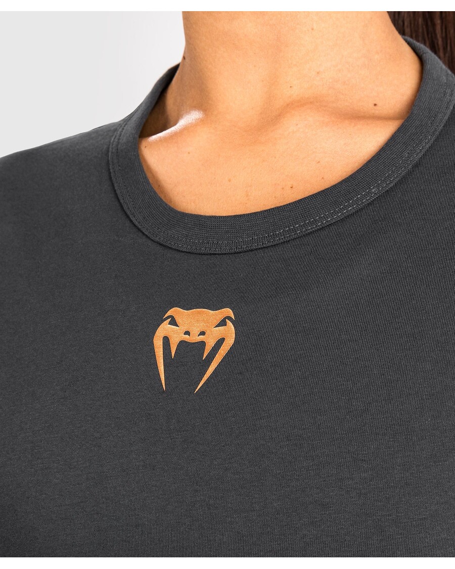 Ufc Adrenaline מאת Venum Fight Week חולצת טריקו כותנה עם שרוולים קצרים לנשים - אפור פחם