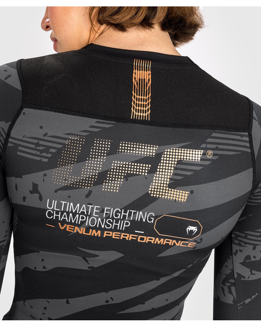 Ufc Adrenaline By Venum Fight Week Rashguard à Manches Longues Pour Femmes - Camouflage Urbain