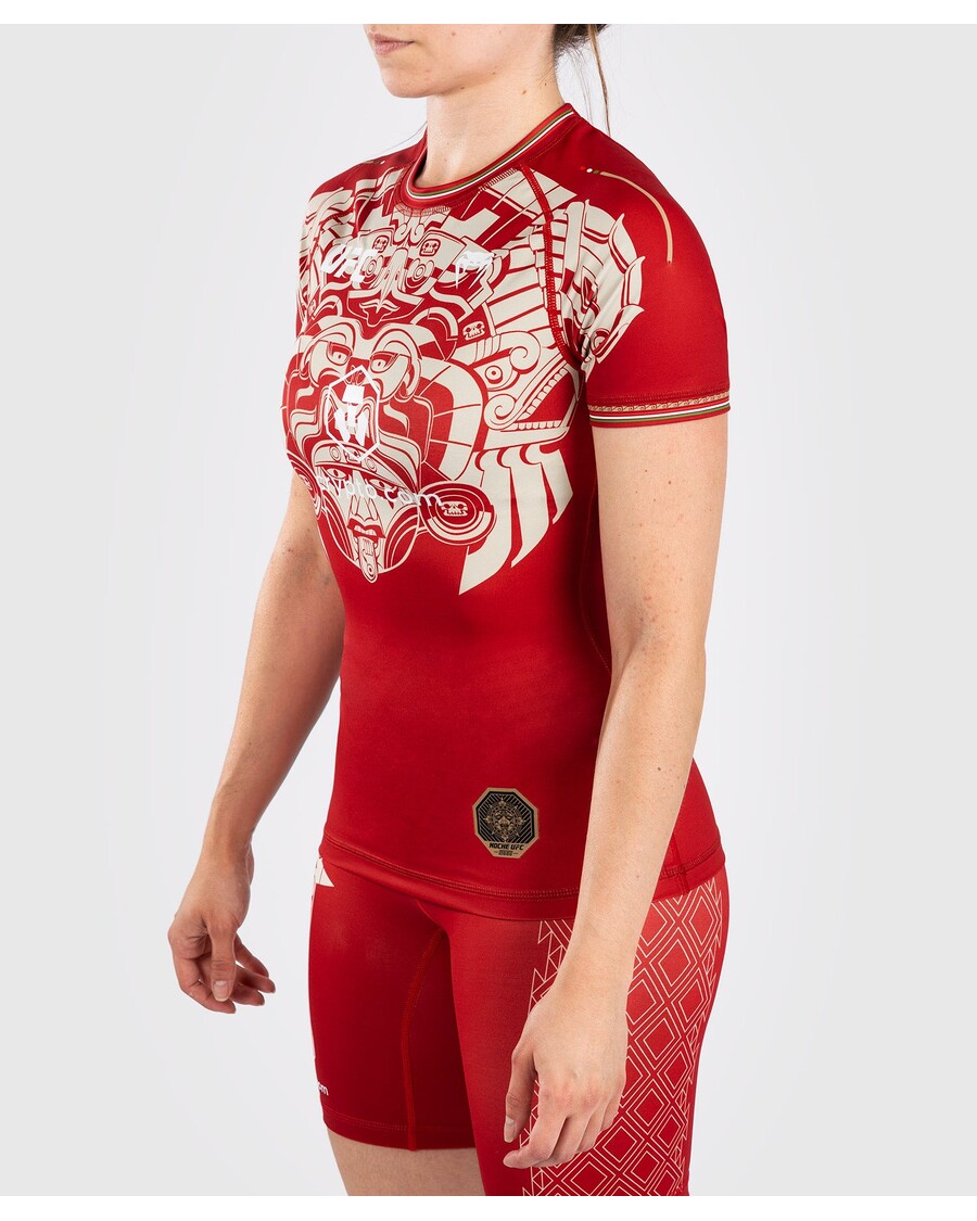 Noche Ufc By Venum オーセンティック ファイト ナイト 女性用パフォーマンス半袖ラッシュガード - レッド