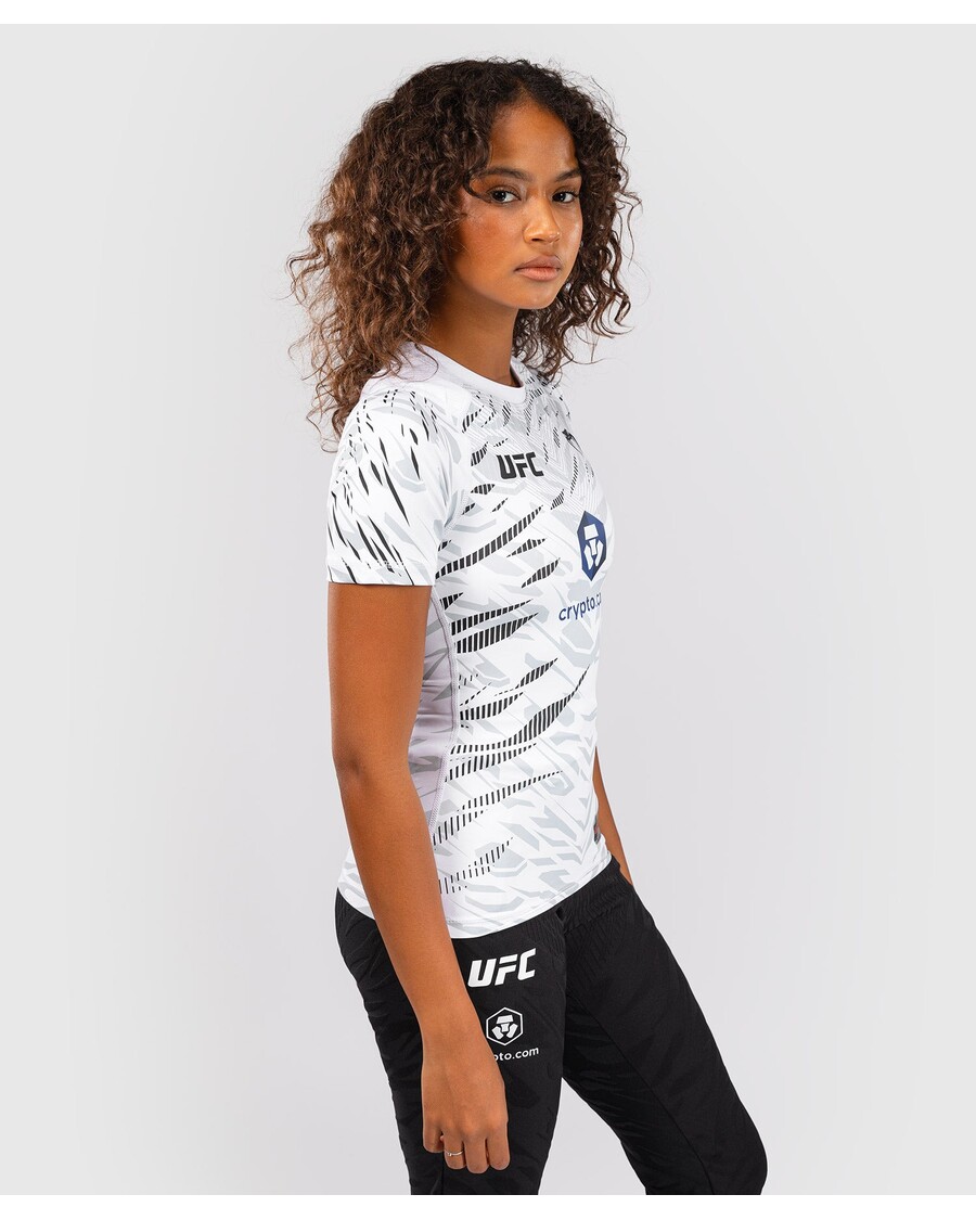 UFC フュージョン バイ ヴェナム オーセンティック ファイト ナイト レディース パフォーマンス 半袖ラッシュガード - ホワイト