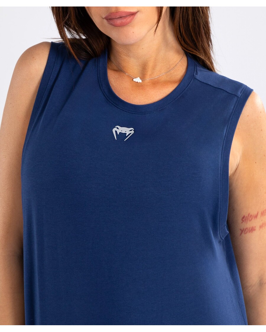 גופיית נשים Venum Amazonia - כחול אולטרה-מרין